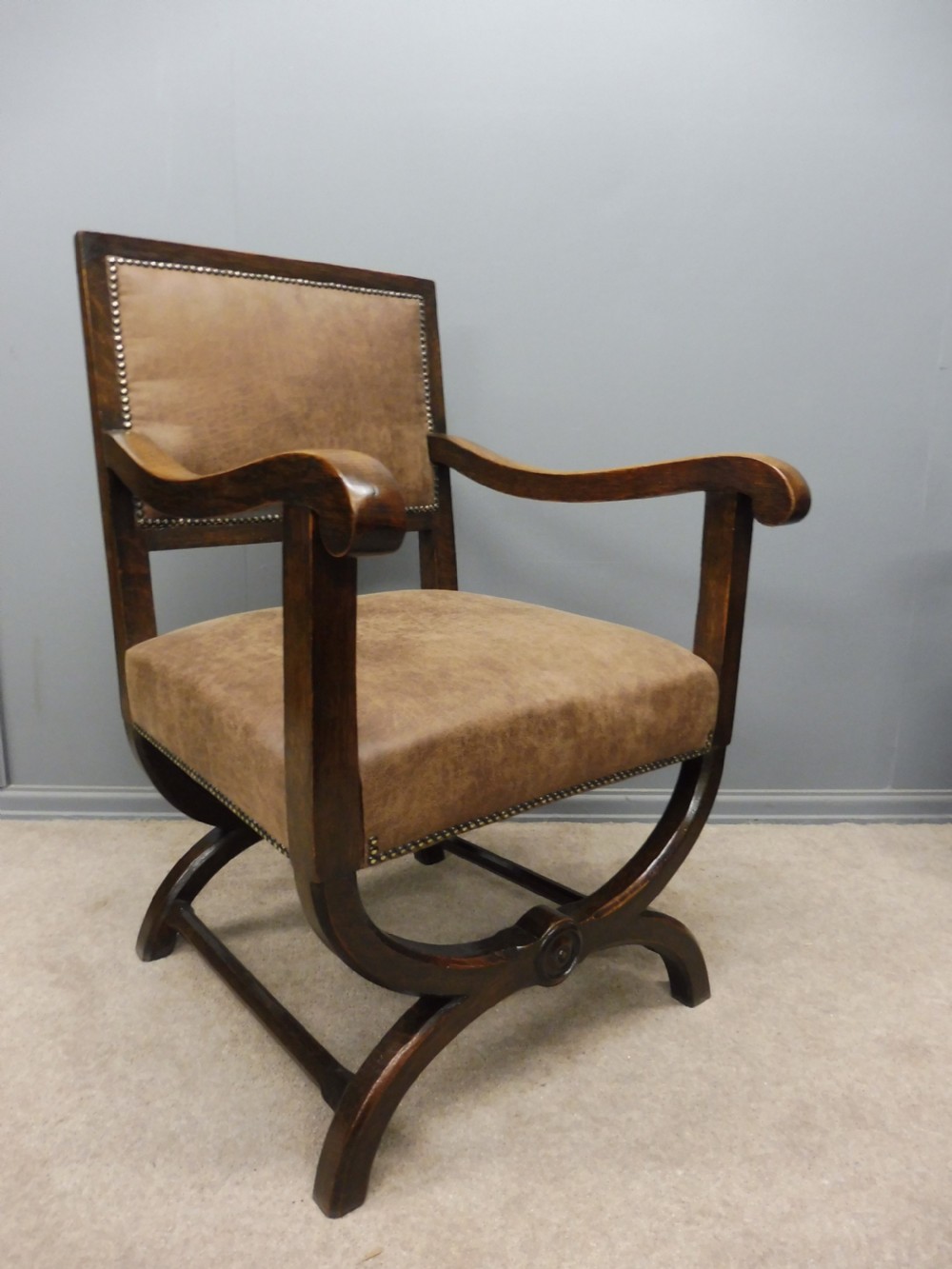SET OF 10 STYLISH OAK ARTS AND CRAFTS DINING CHAIRS View VI
