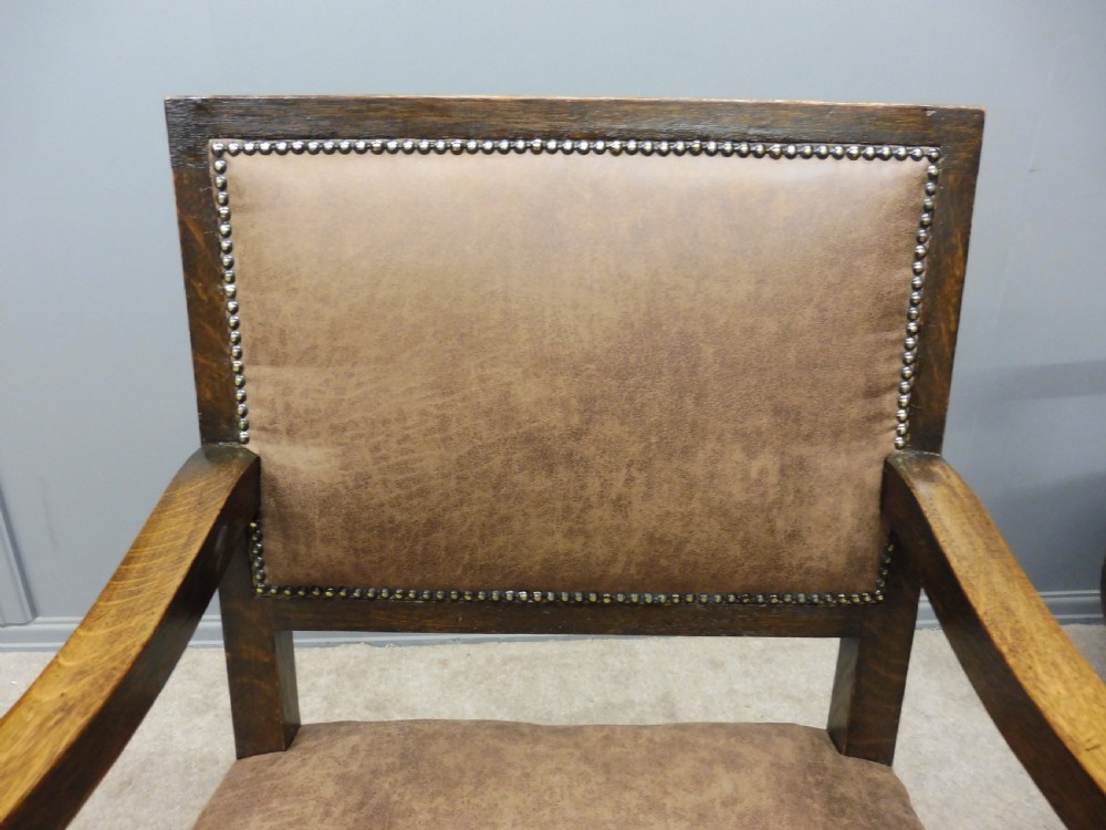 SET OF 10 STYLISH OAK ARTS AND CRAFTS DINING CHAIRS View XI