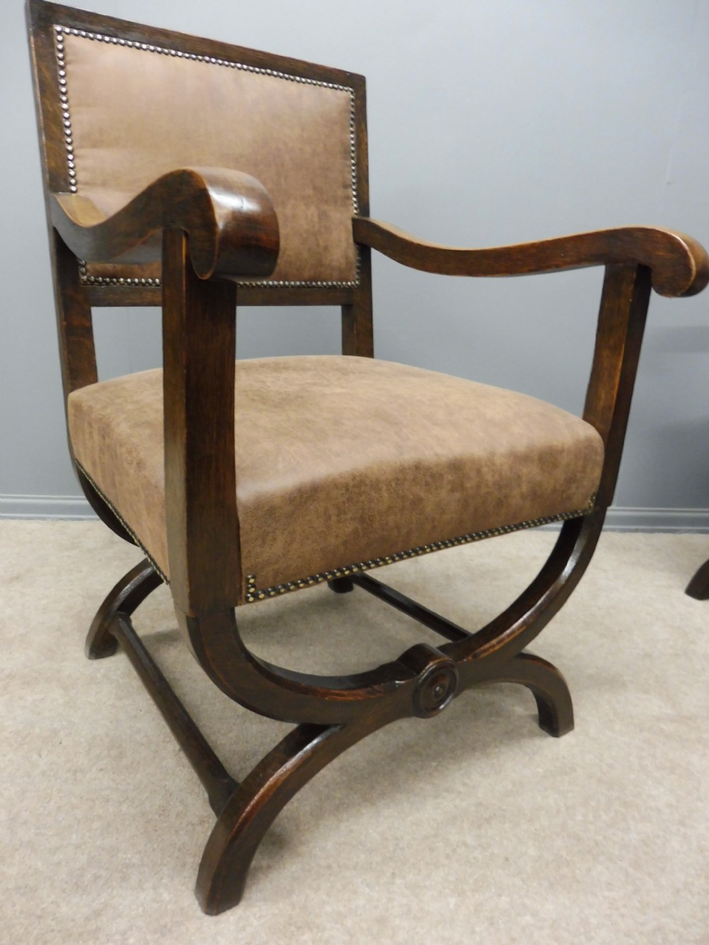SET OF 10 STYLISH OAK ARTS AND CRAFTS DINING CHAIRS View XIV