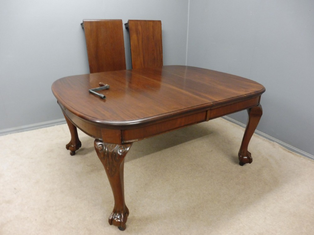 LARGE MAHOGANY EXTENDING WIND OUT DINING TABLE CIRCA 1890-1900 View XII