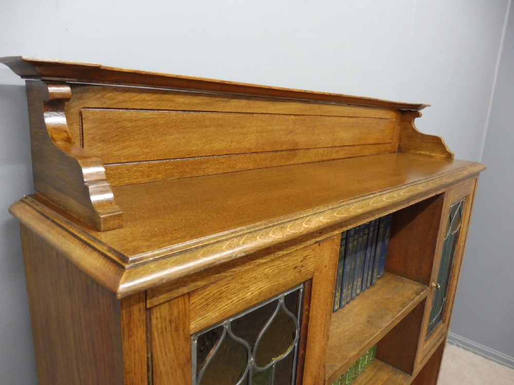 OAK ARTS AND CRAFTS BOOKCASE View XI