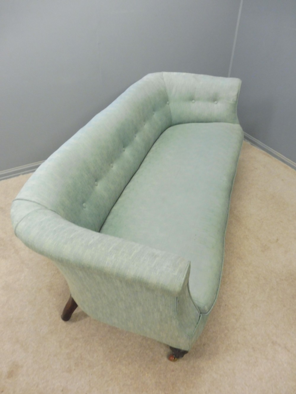 VICTORIAN TURNED LEG SOFA CIRCA 1890 View VIII