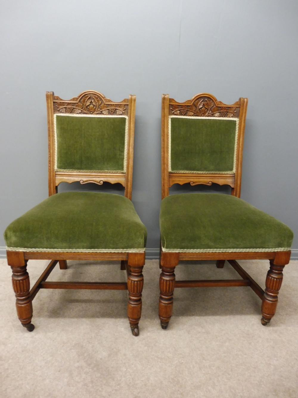 SET OF 8 SUPERIOR QUALITY VICTORIAN OAK DINING CHAIRS View VIII