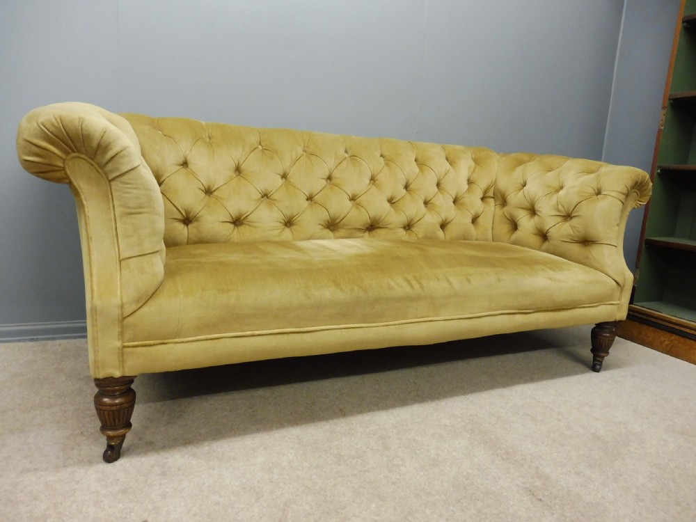 VICTORIAN CHESTERFIELD SOFA CIRCA 1880
