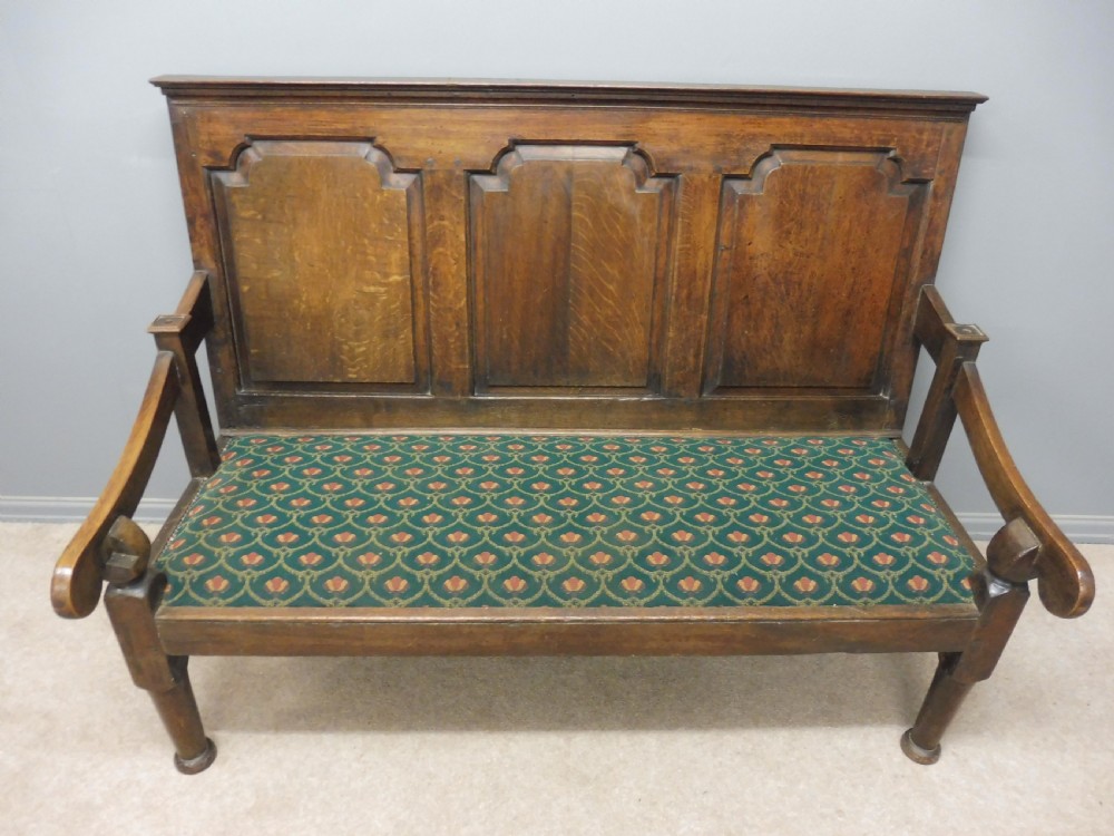 SMALL OAK ANTIQUE TAVERN BENCH CIRCA 1780-1800 View III