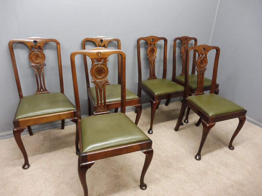 SET OF 8 MAHOGANY DINING CHAIRS CIRCA 1920 View IV