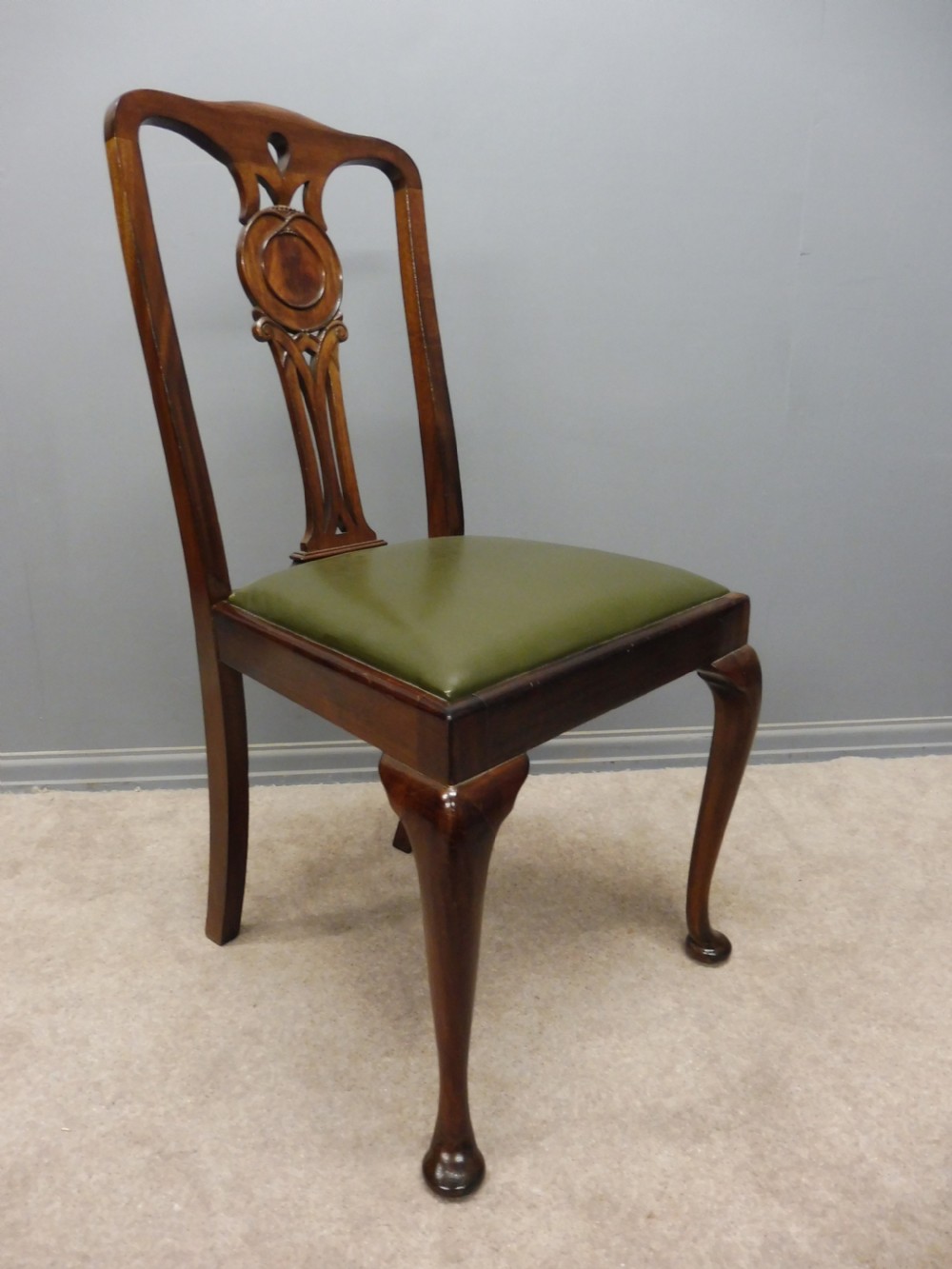 SET OF 8 MAHOGANY DINING CHAIRS CIRCA 1920 View XI