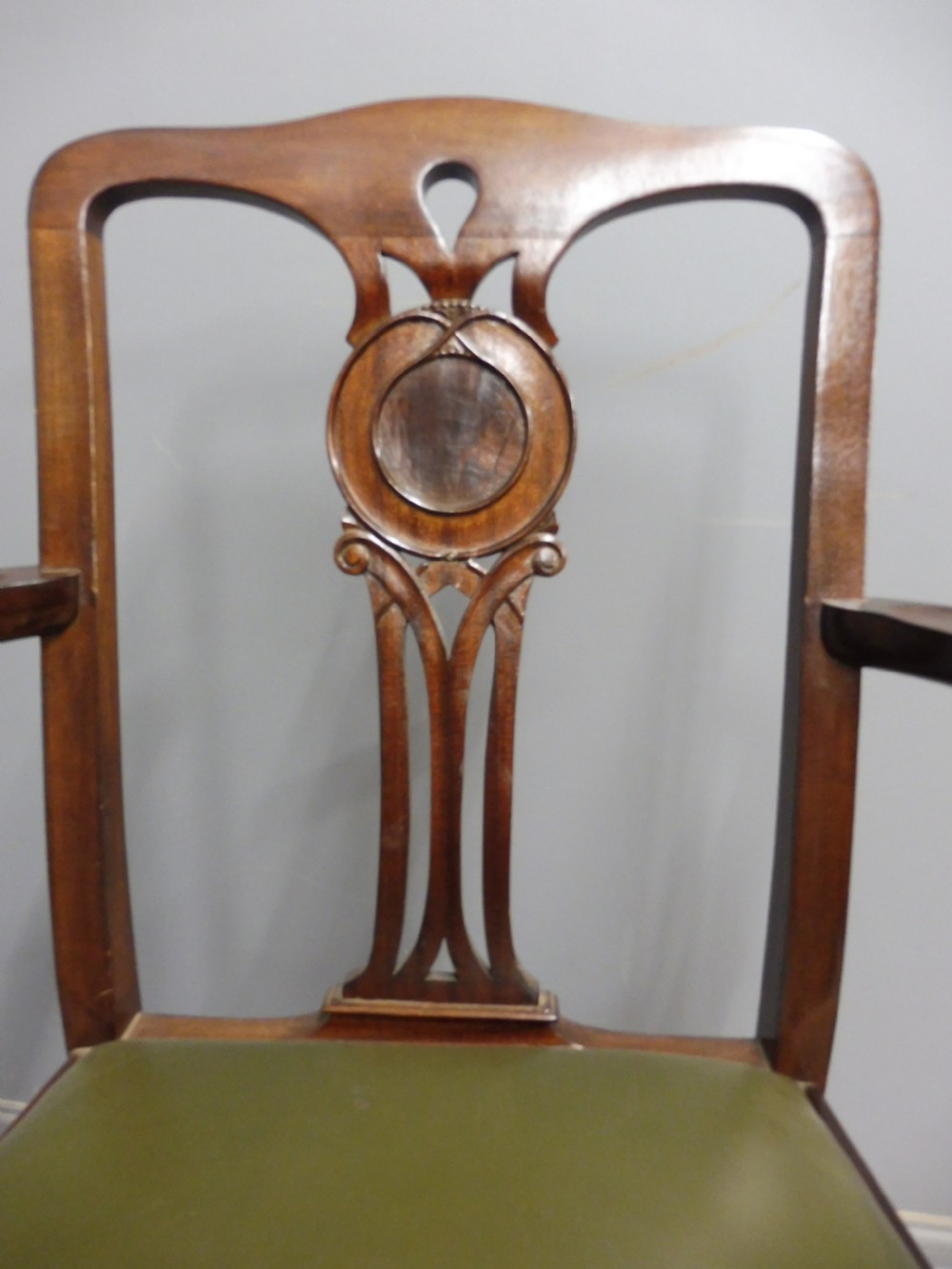 SET OF 8 MAHOGANY DINING CHAIRS CIRCA 1920 View XIV