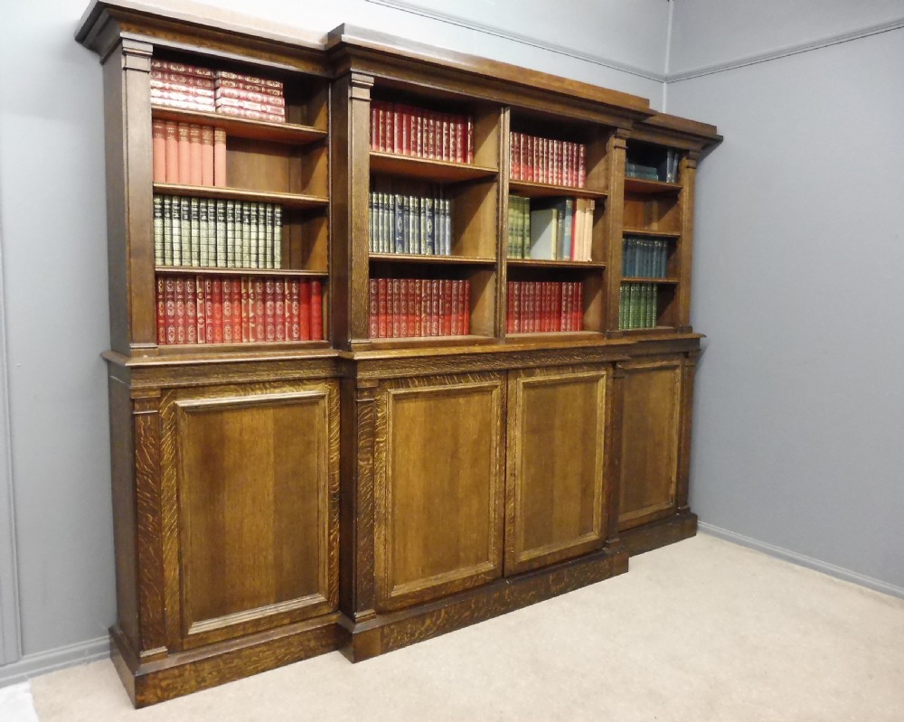 LARGE 19TH CENTURY OAK COUNTRY HOUSE BOOKCASE View II