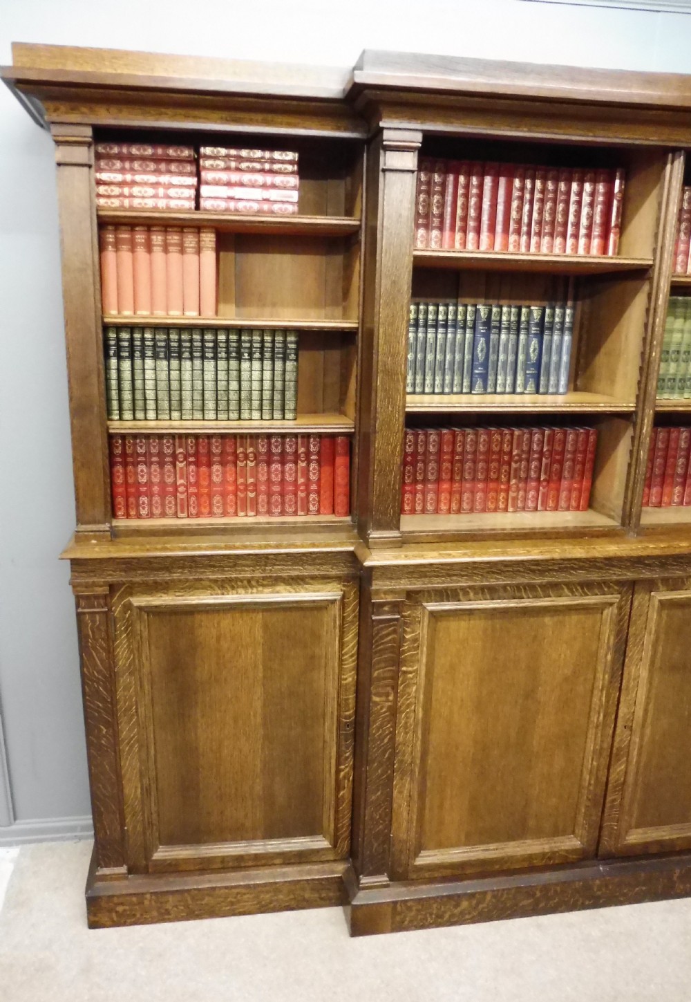 LARGE 19TH CENTURY OAK COUNTRY HOUSE BOOKCASE View V