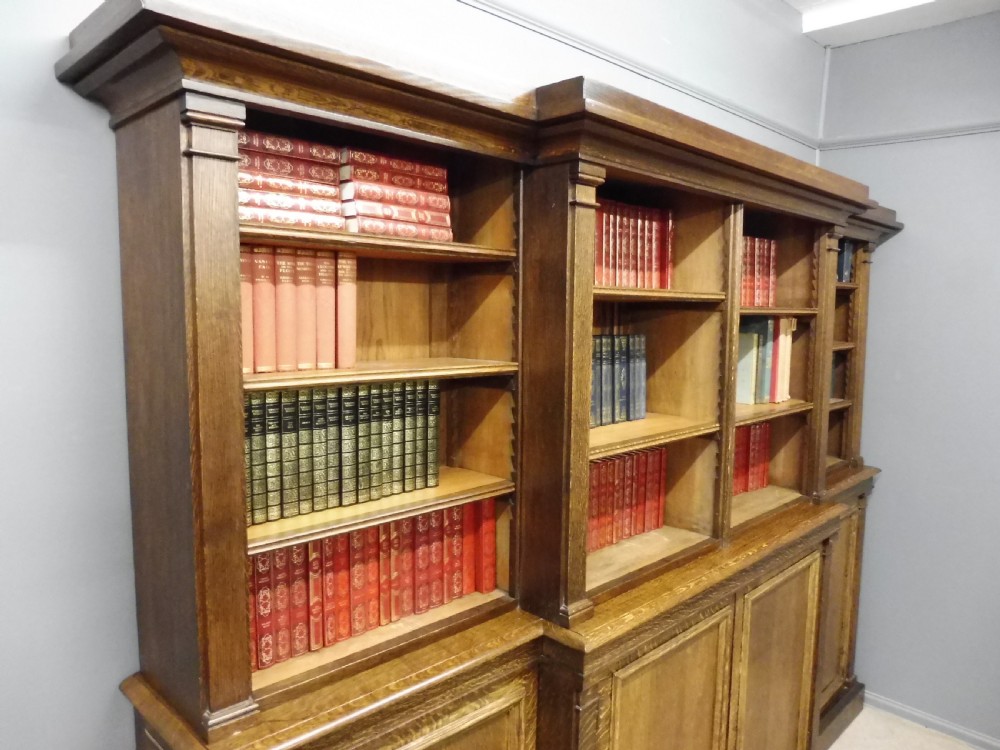 LARGE 19TH CENTURY OAK COUNTRY HOUSE BOOKCASE View VII