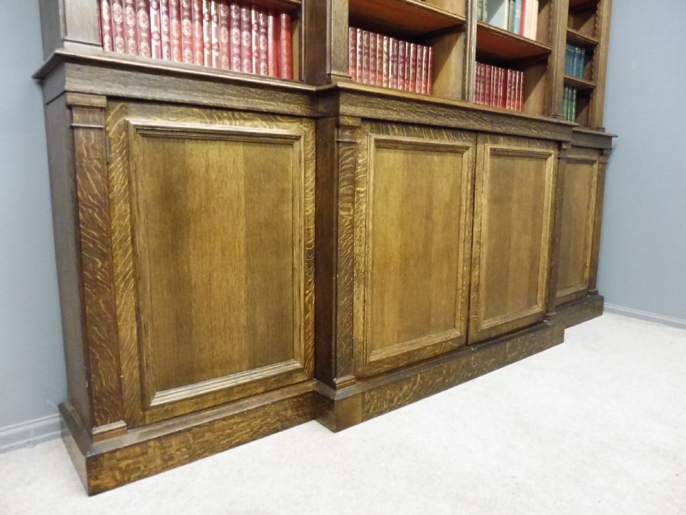 LARGE 19TH CENTURY OAK COUNTRY HOUSE BOOKCASE View VIII