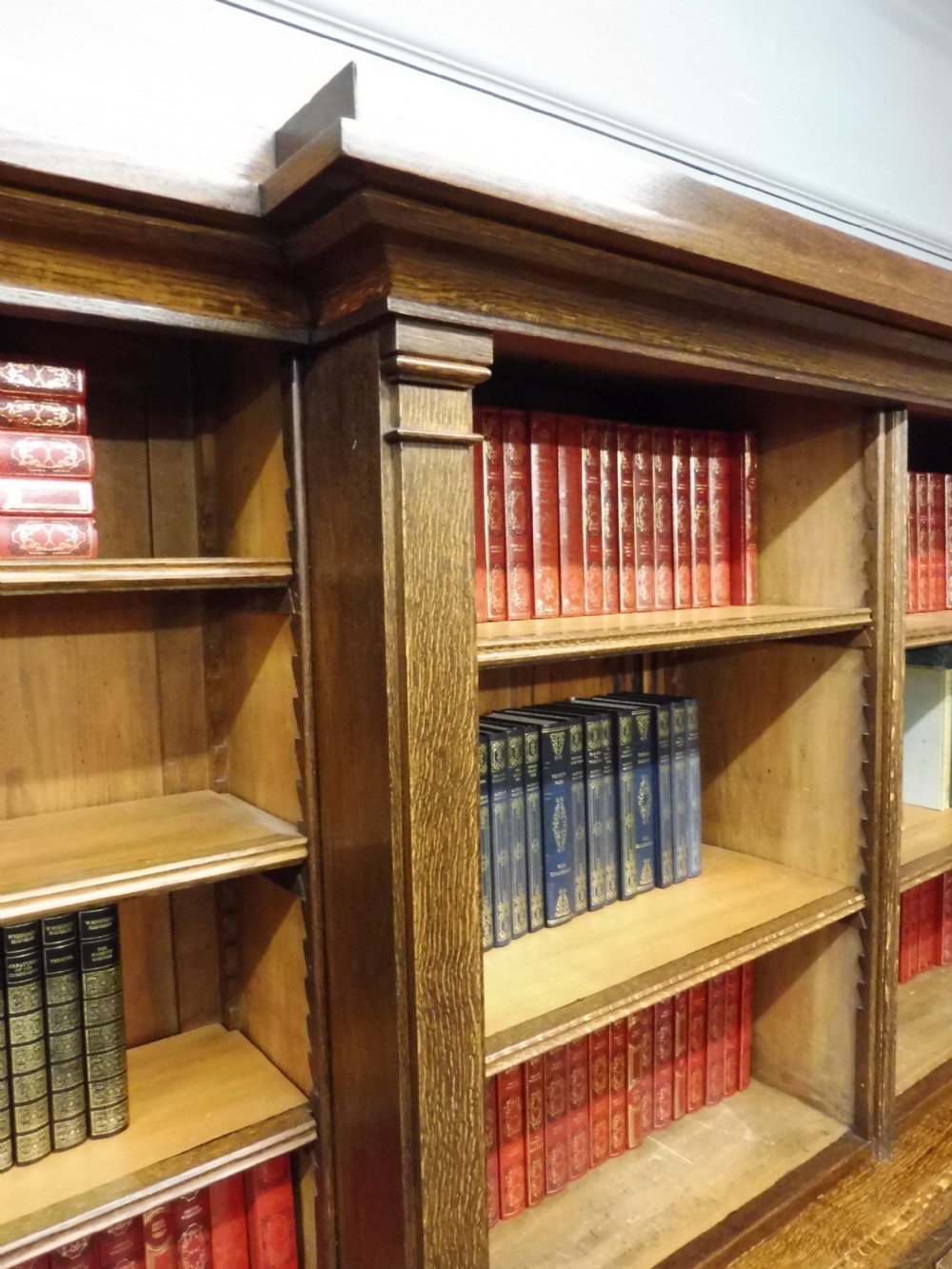 LARGE 19TH CENTURY OAK COUNTRY HOUSE BOOKCASE View XII