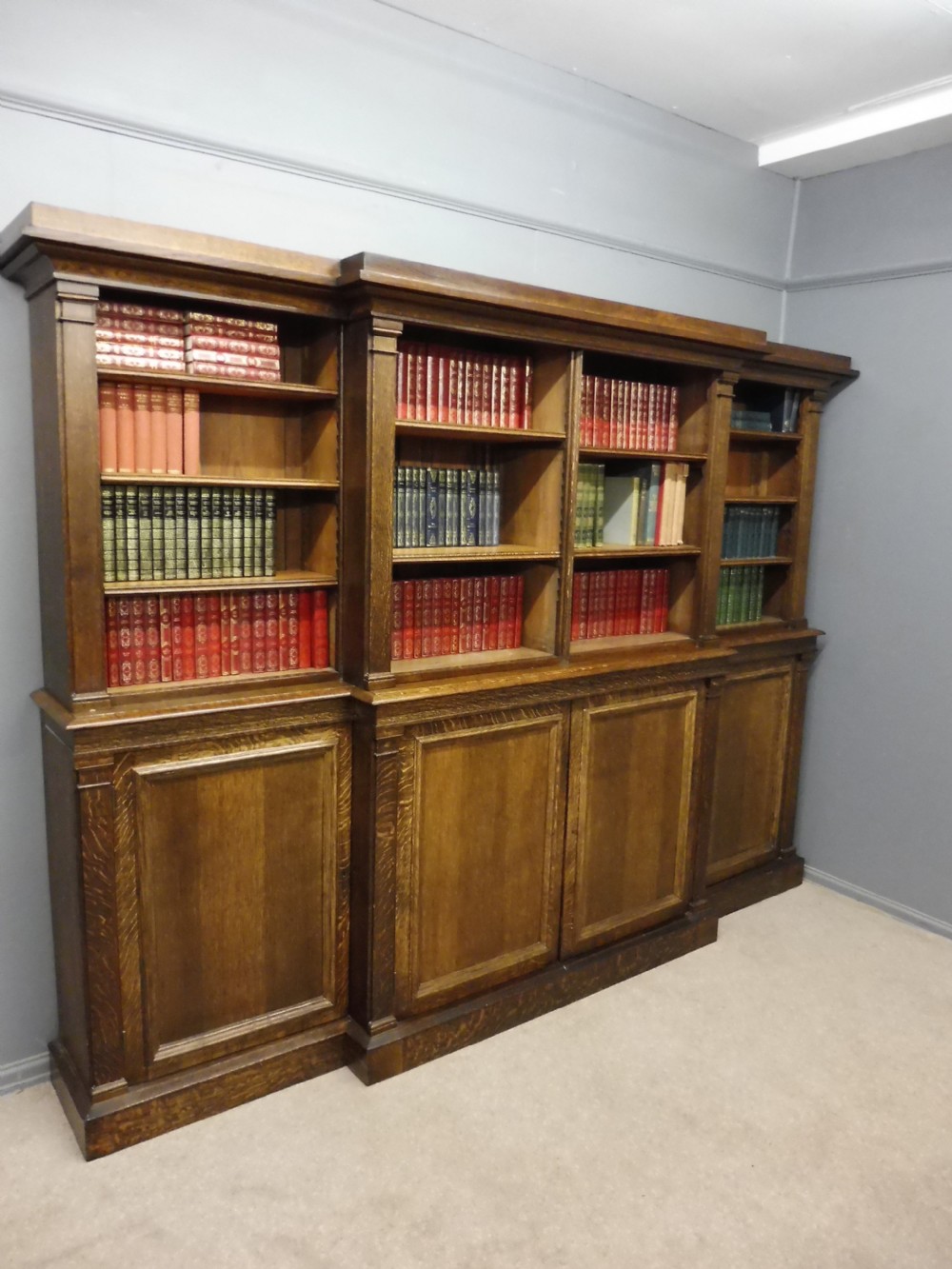 LARGE 19TH CENTURY OAK COUNTRY HOUSE BOOKCASE View XV