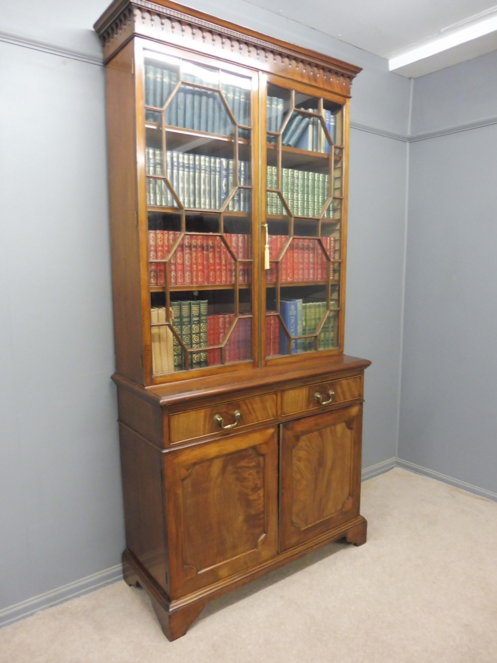 EDWARDIAN MAHOGANY BOOKCASE
