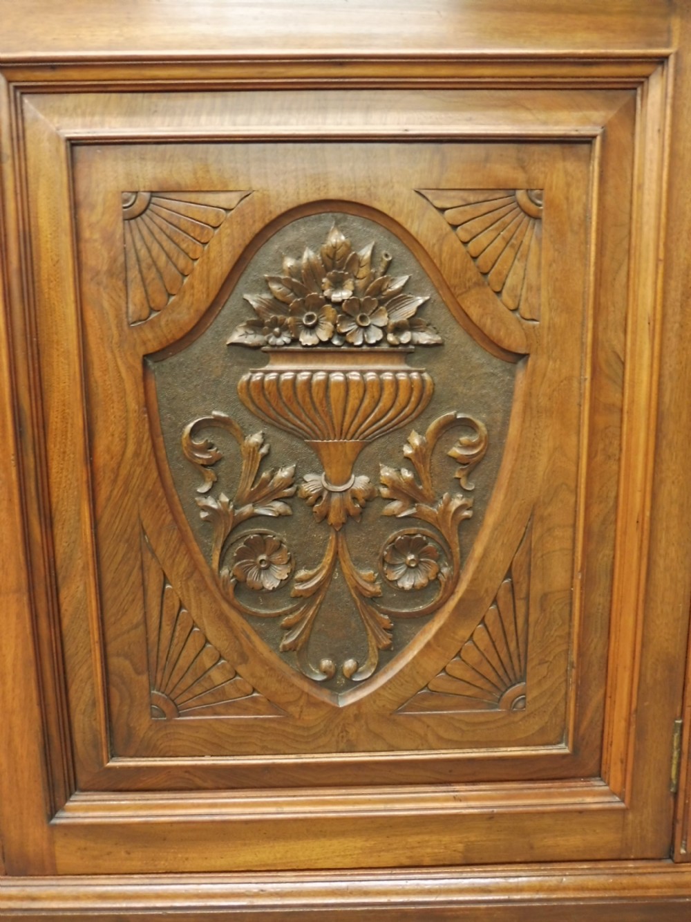 VICTORIAN WALNUT LIBRARY BOOKCASE View V