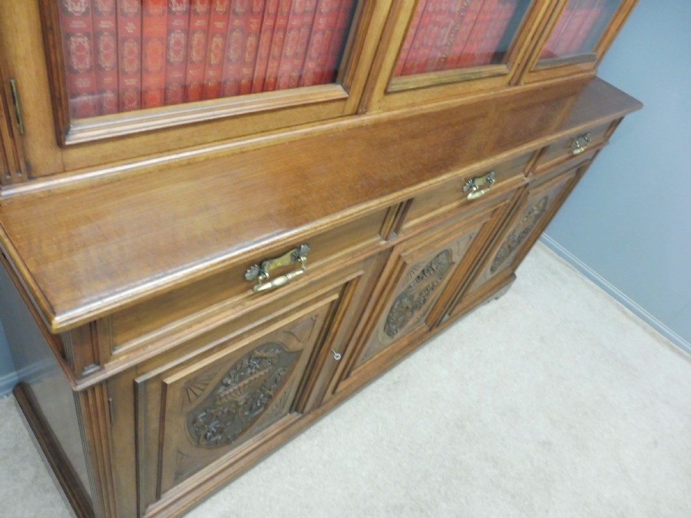VICTORIAN WALNUT LIBRARY BOOKCASE View VII
