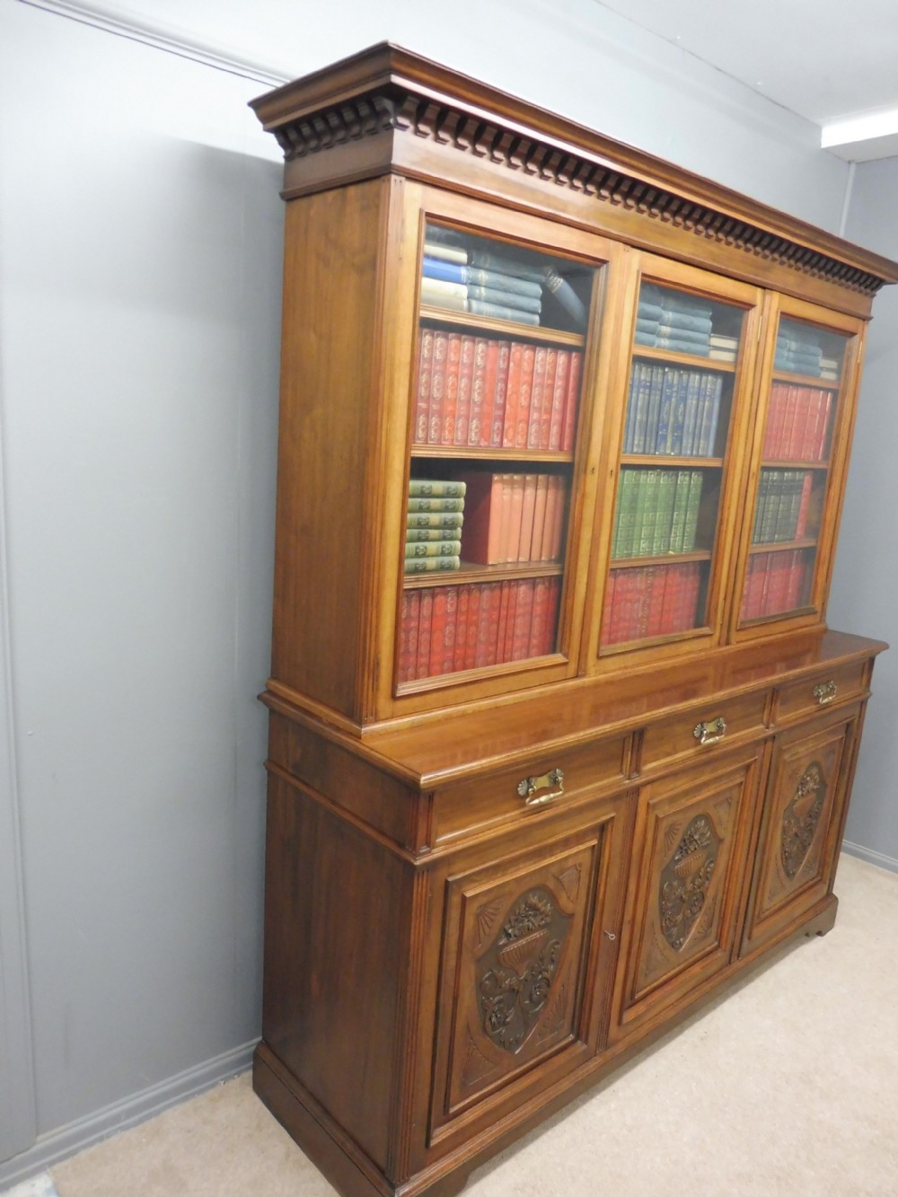 VICTORIAN WALNUT LIBRARY BOOKCASE View VIII