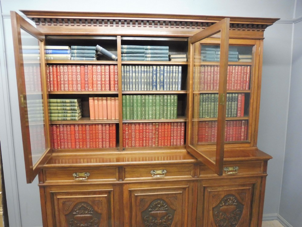 VICTORIAN WALNUT LIBRARY BOOKCASE View XI