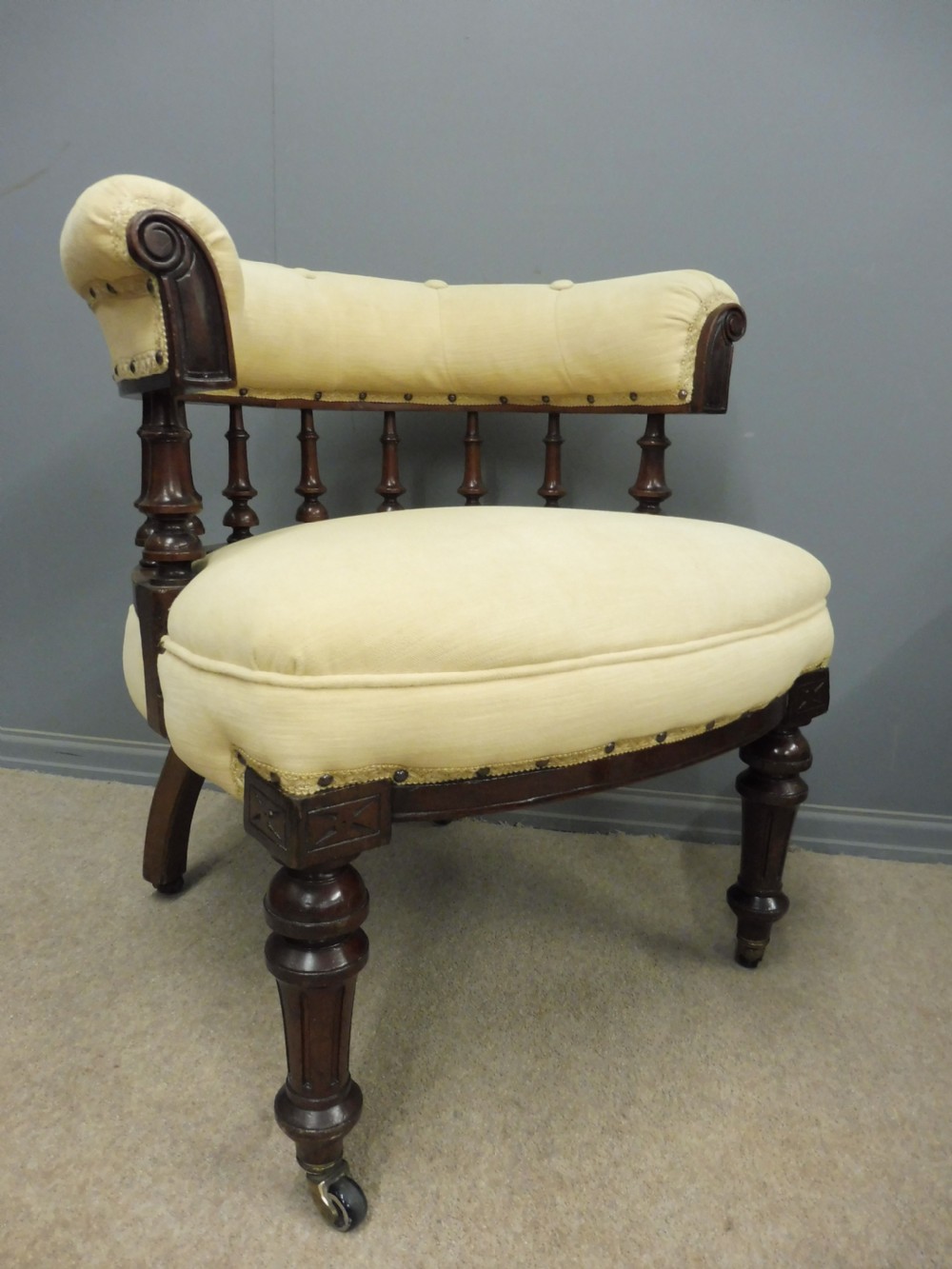 PAIR OF WALNUT 19TH CENTURY HORSESHOE SHAPED  LIBRARY CHAIRS View V