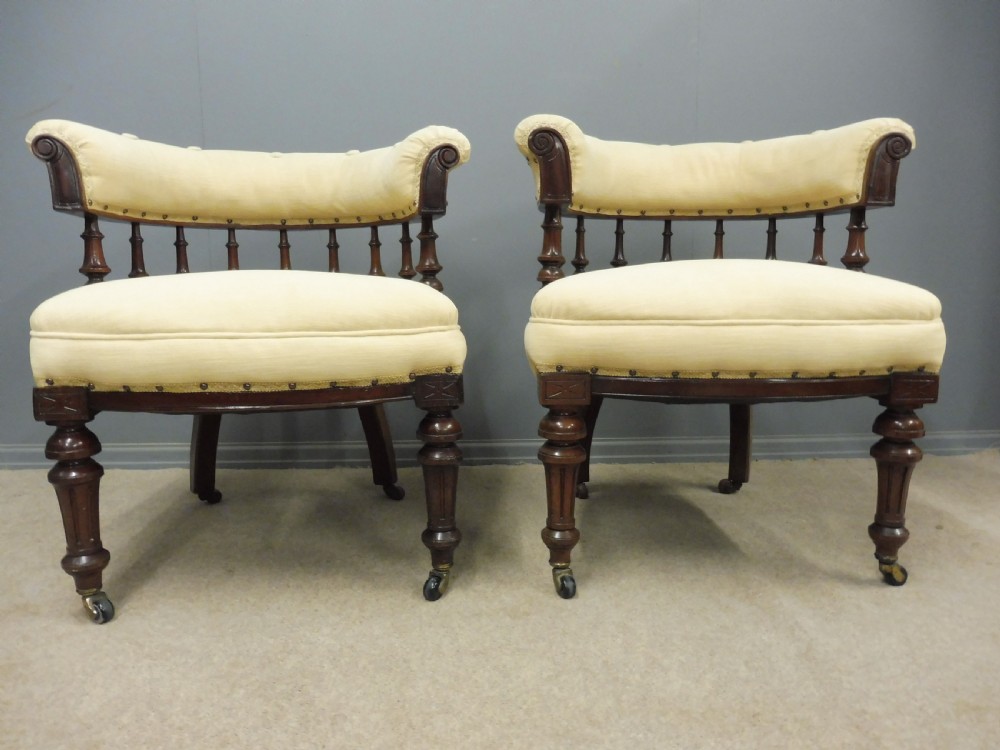 PAIR OF WALNUT 19TH CENTURY HORSESHOE SHAPED  LIBRARY CHAIRS View XI