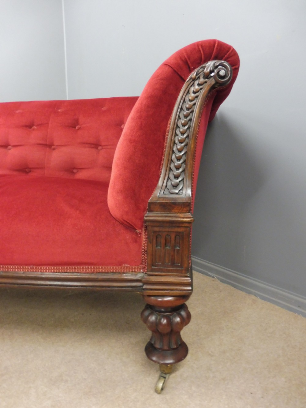 HUGE MID 19TH CENTURY CHESTERFIELD SOFA View IV