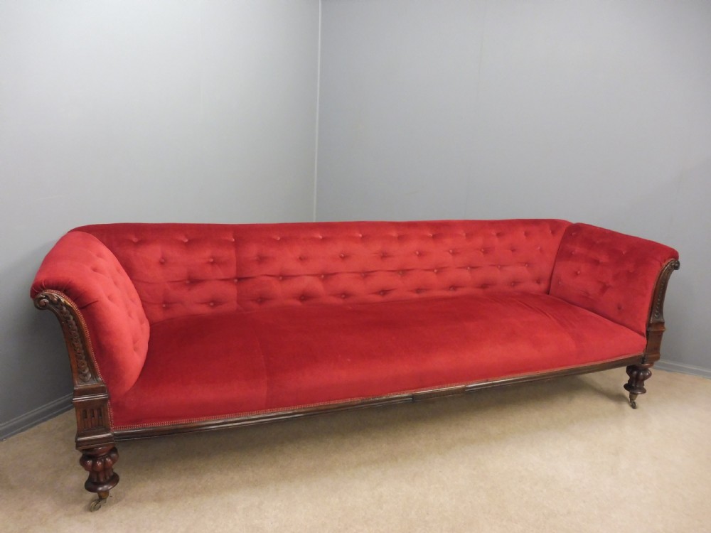 HUGE MID 19TH CENTURY CHESTERFIELD SOFA View V