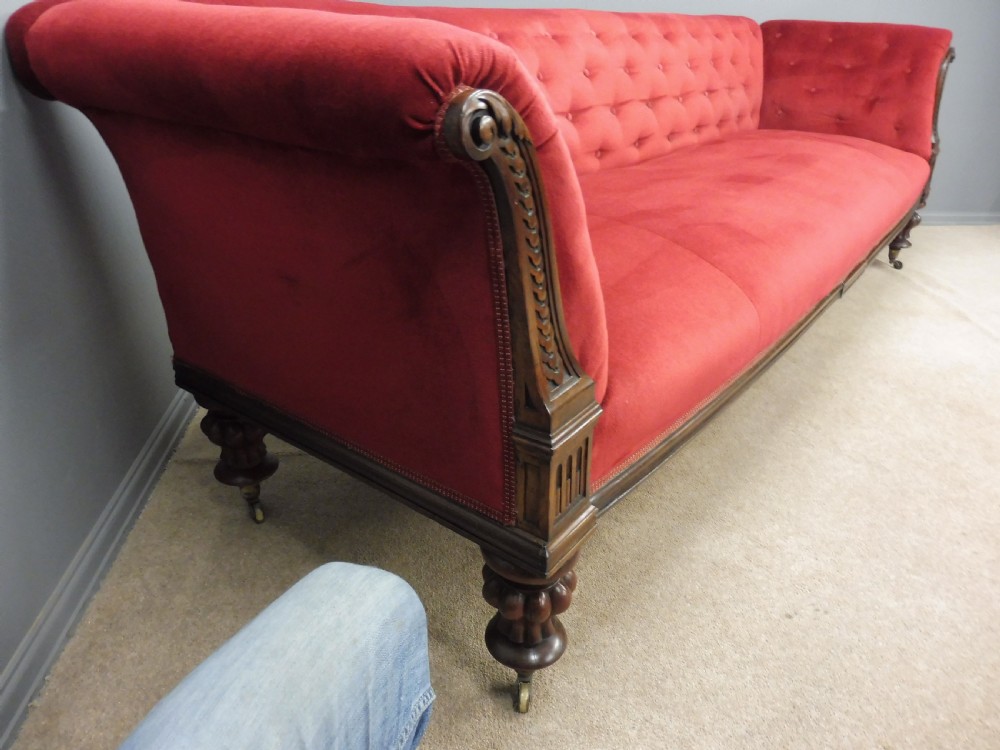 HUGE MID 19TH CENTURY CHESTERFIELD SOFA View VII