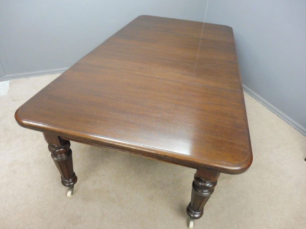 VICTORIAN OAK WIND OUT TABLE SEATS 8-10 View III