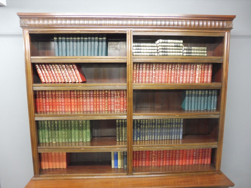 LARGE EDWARDIAN MAHOGANY LIBRARY BOOKCASE View III