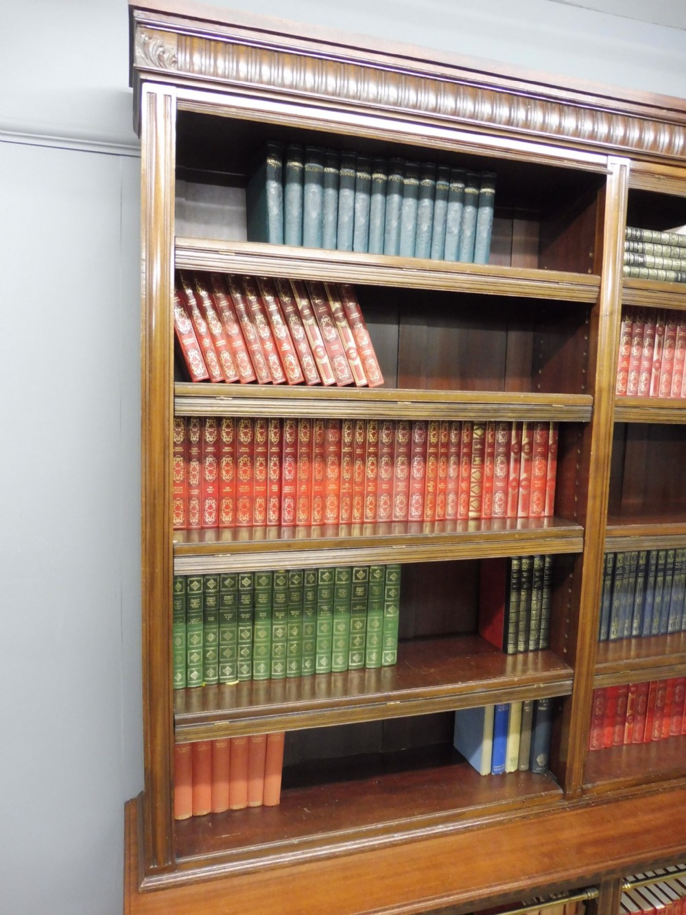 LARGE EDWARDIAN MAHOGANY LIBRARY BOOKCASE View IX
