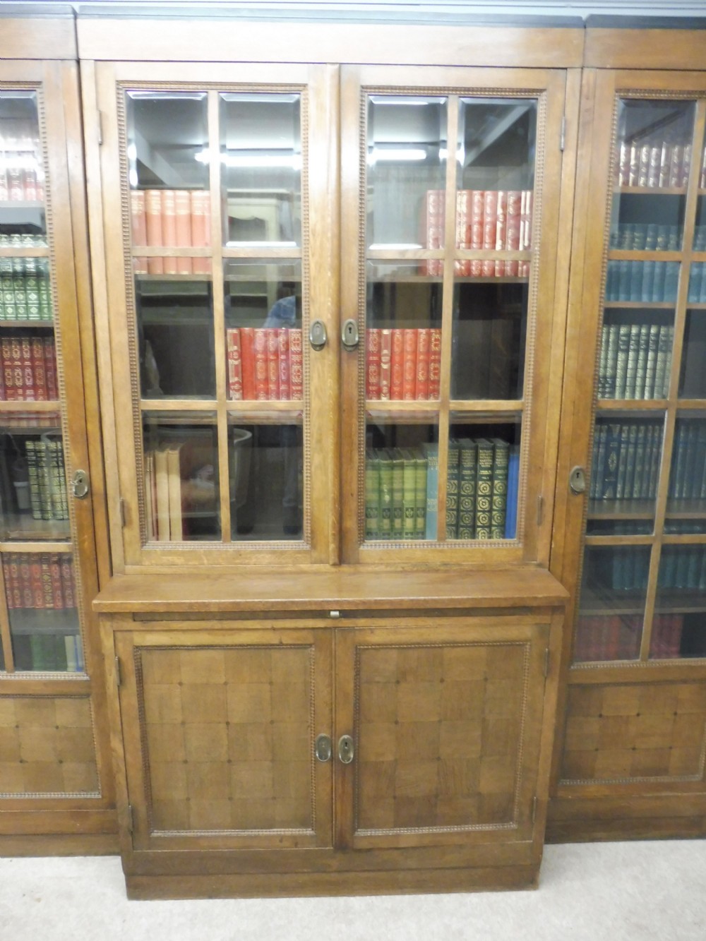 3 SECTION FRENCH OAK ART DECO BOOKCASE CIRCA 1920 View III