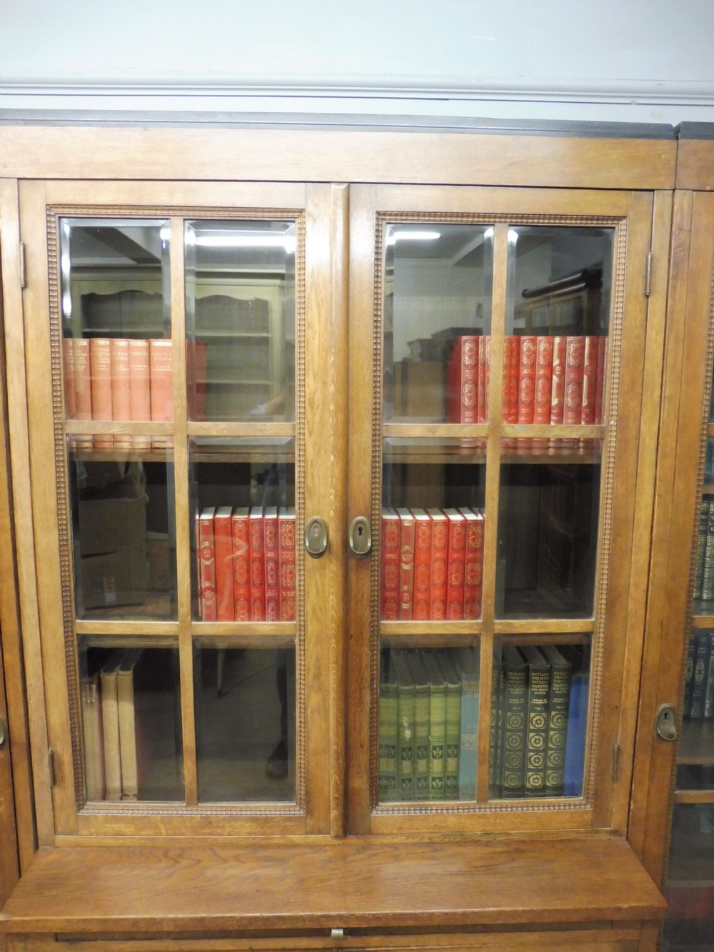 3 SECTION FRENCH OAK ART DECO BOOKCASE CIRCA 1920 View V