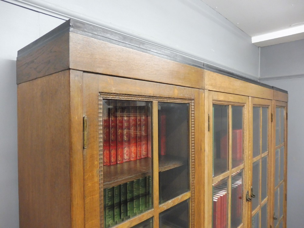 3 SECTION FRENCH OAK ART DECO BOOKCASE CIRCA 1920 View VII
