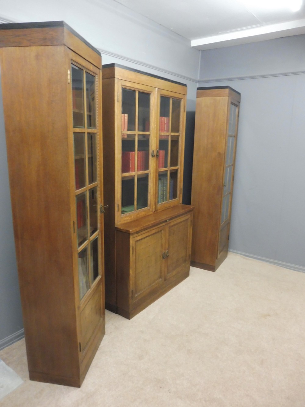3 SECTION FRENCH OAK ART DECO BOOKCASE CIRCA 1920 View XV