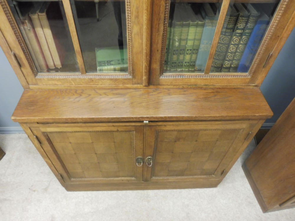 3 SECTION FRENCH OAK ART DECO BOOKCASE CIRCA 1920 View XVIII