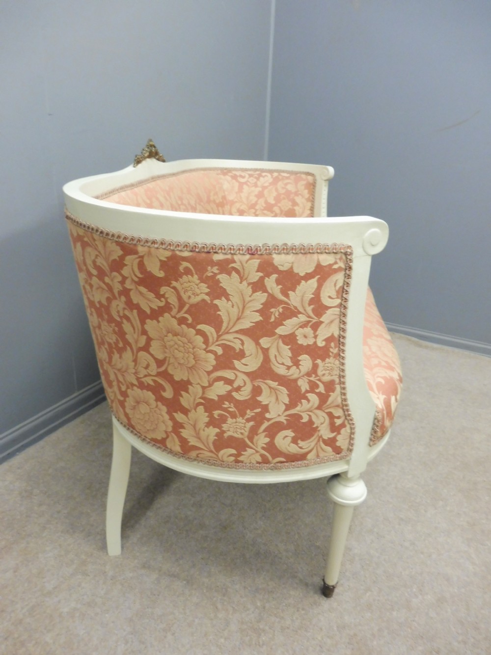 SMALL FRENCH BEDROOM OR WINDOW SOFA View IV