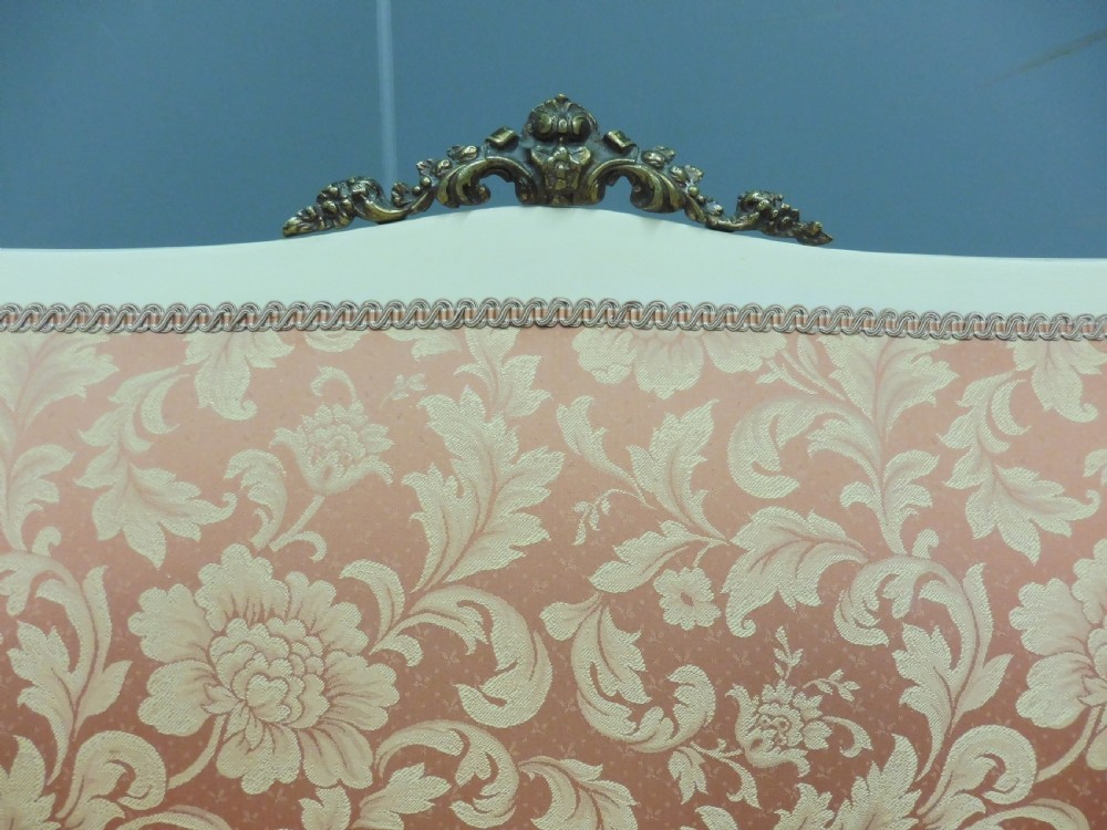 SMALL FRENCH BEDROOM OR WINDOW SOFA View X