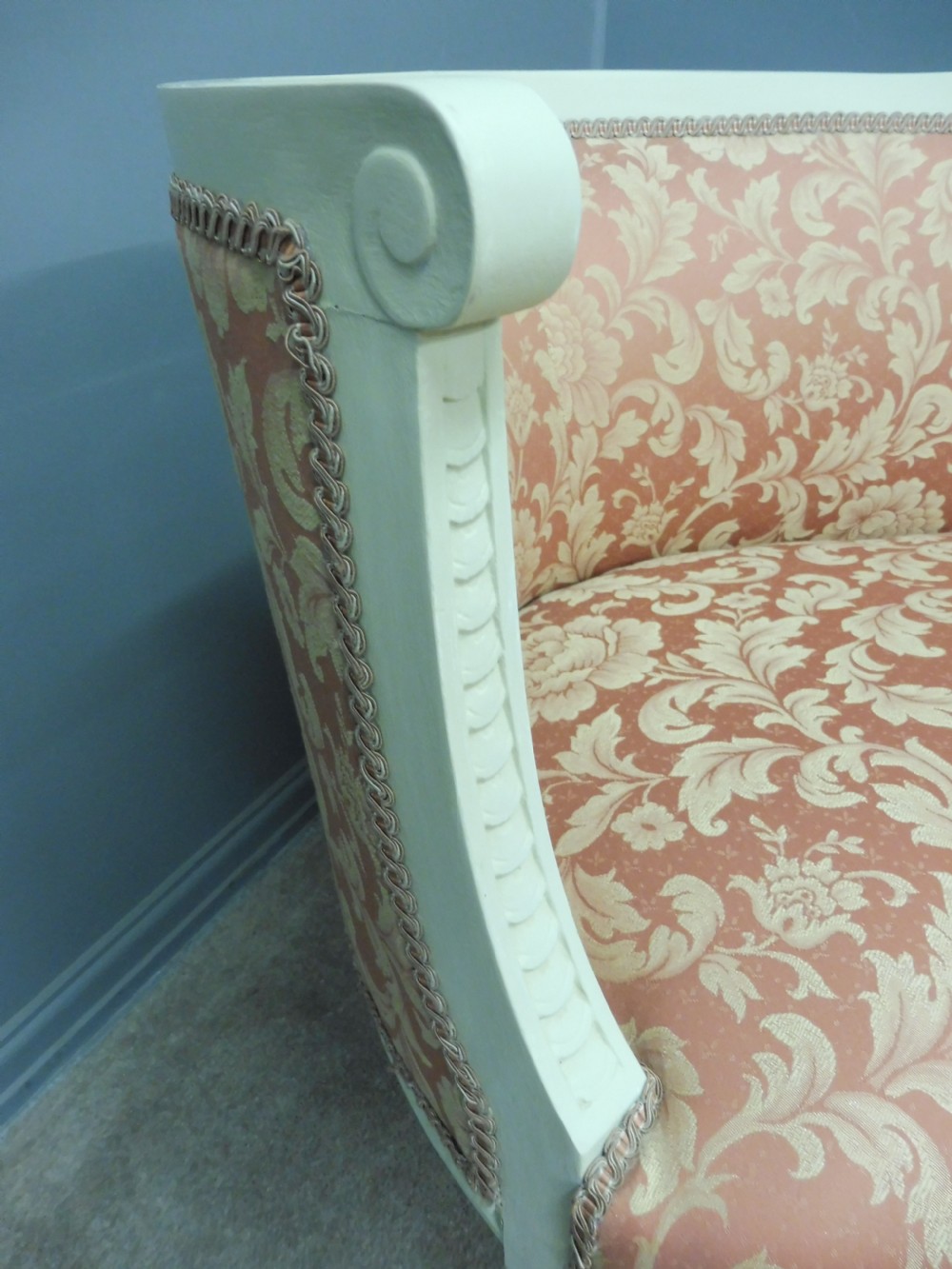 SMALL FRENCH BEDROOM OR WINDOW SOFA View XV