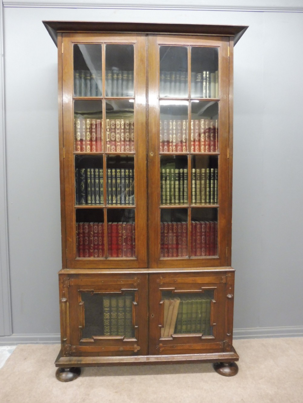 OAK ARTS AND CRAFTS BOOKCASE CIRCA 1900 View III