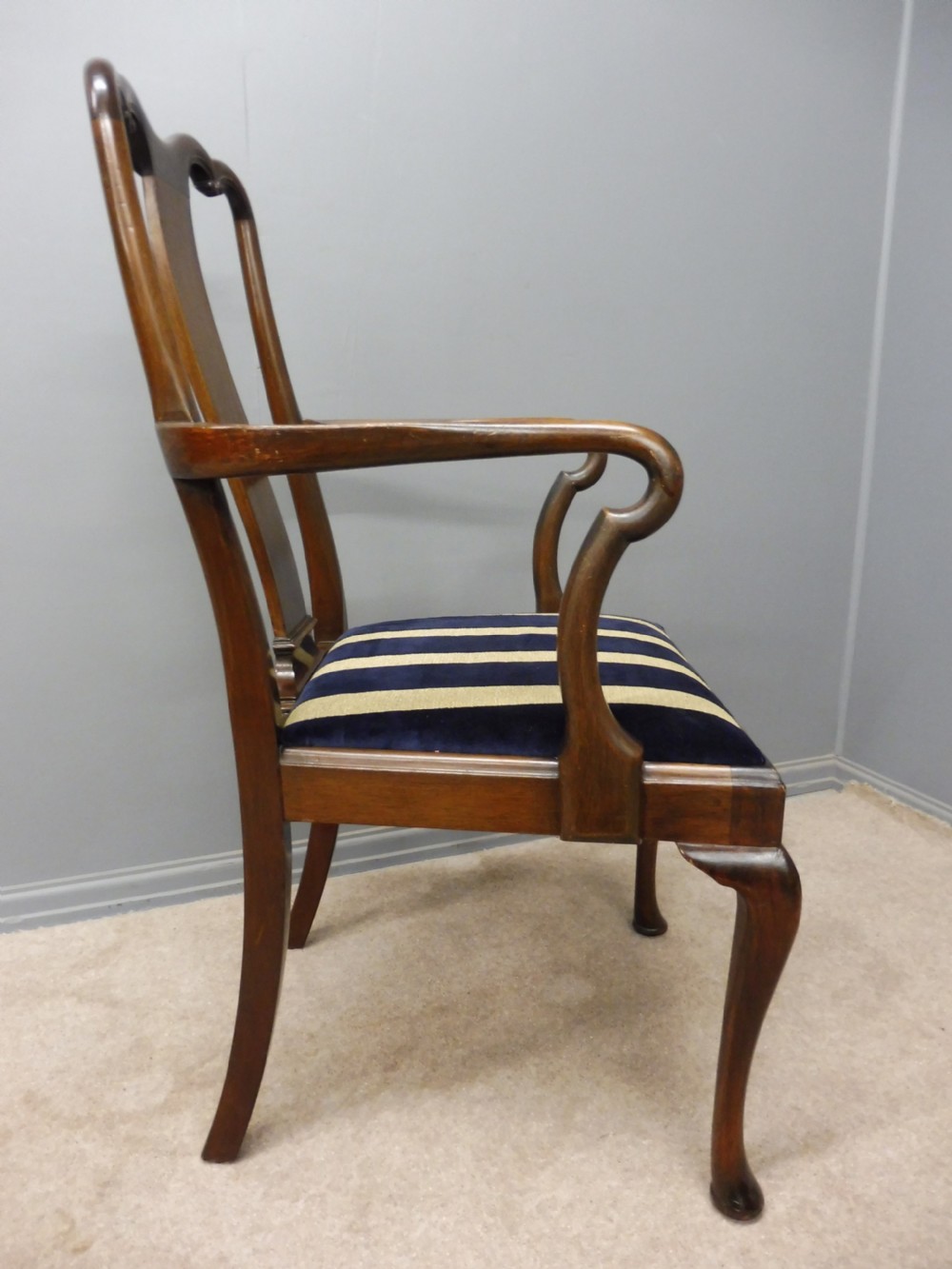 SET OF 8 EDWARDIAN MAHOGANY QUEEN ANNE STYLE DINING CHAIRS CIRCA 1910  View X