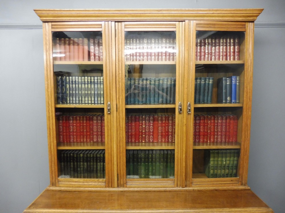 GOLDEN OAK EDWARDIAN LIBRARY BOOKCASE View III