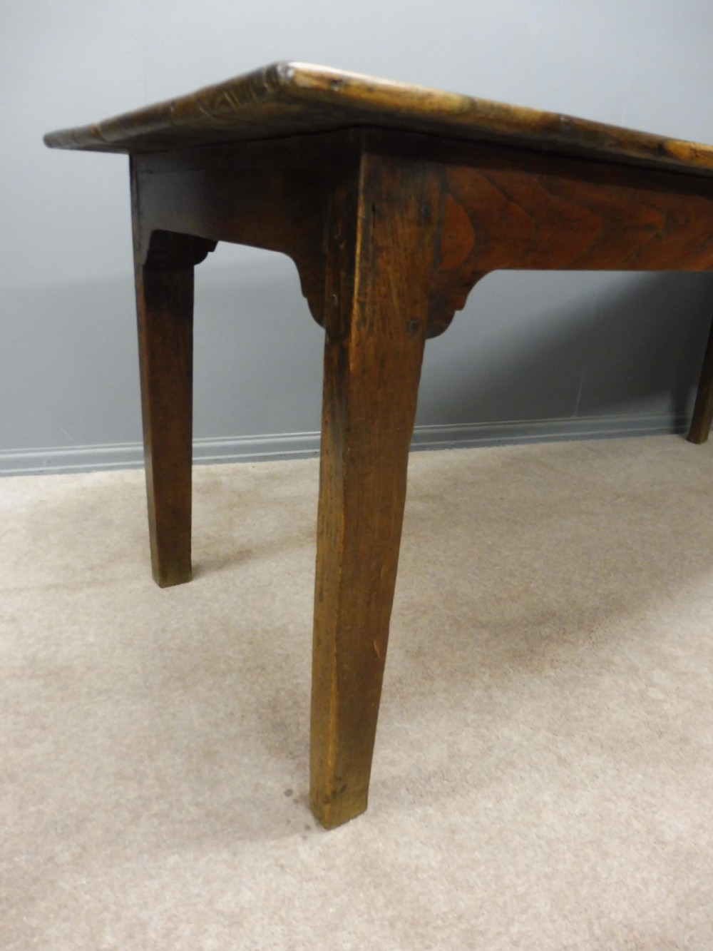 ANTIQUE ELM FRENCH FARMHOUSE TABLE CIRCA 1820 SEATS UP TO 8 View IV