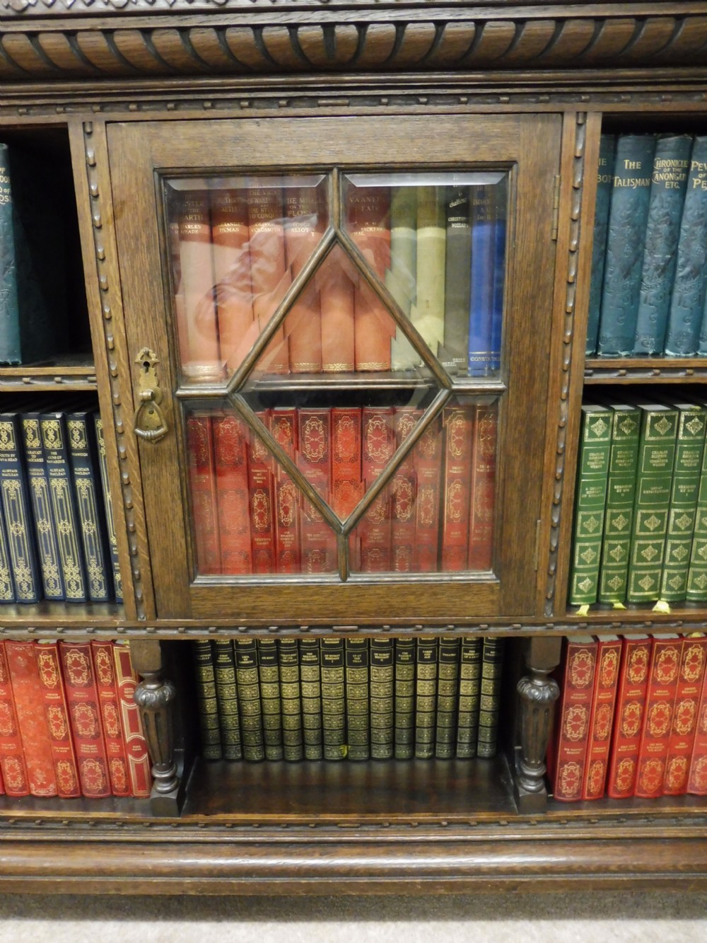 EDWARDIAN OAK BOOKCASE View VII