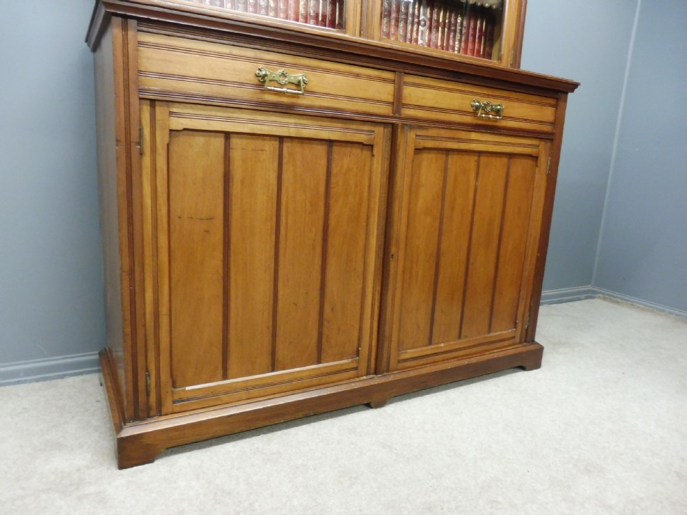 VICTORIAN WALNUT CABINET BOOKCASE CIRCA 1890 View X
