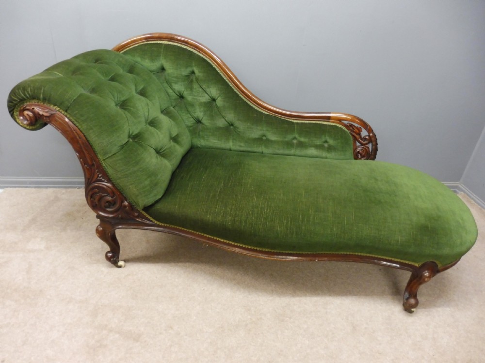 VICTORIAN WALNUT CHAISE LONGUE  View IV