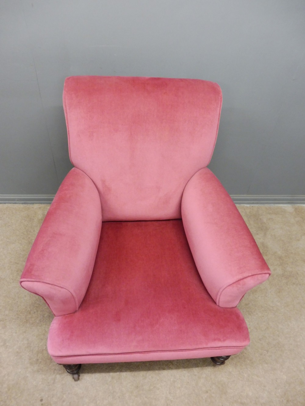 BEAUTIFUL VICTORIAN COUNTRY HOUSE  ARMCHAIR View XI