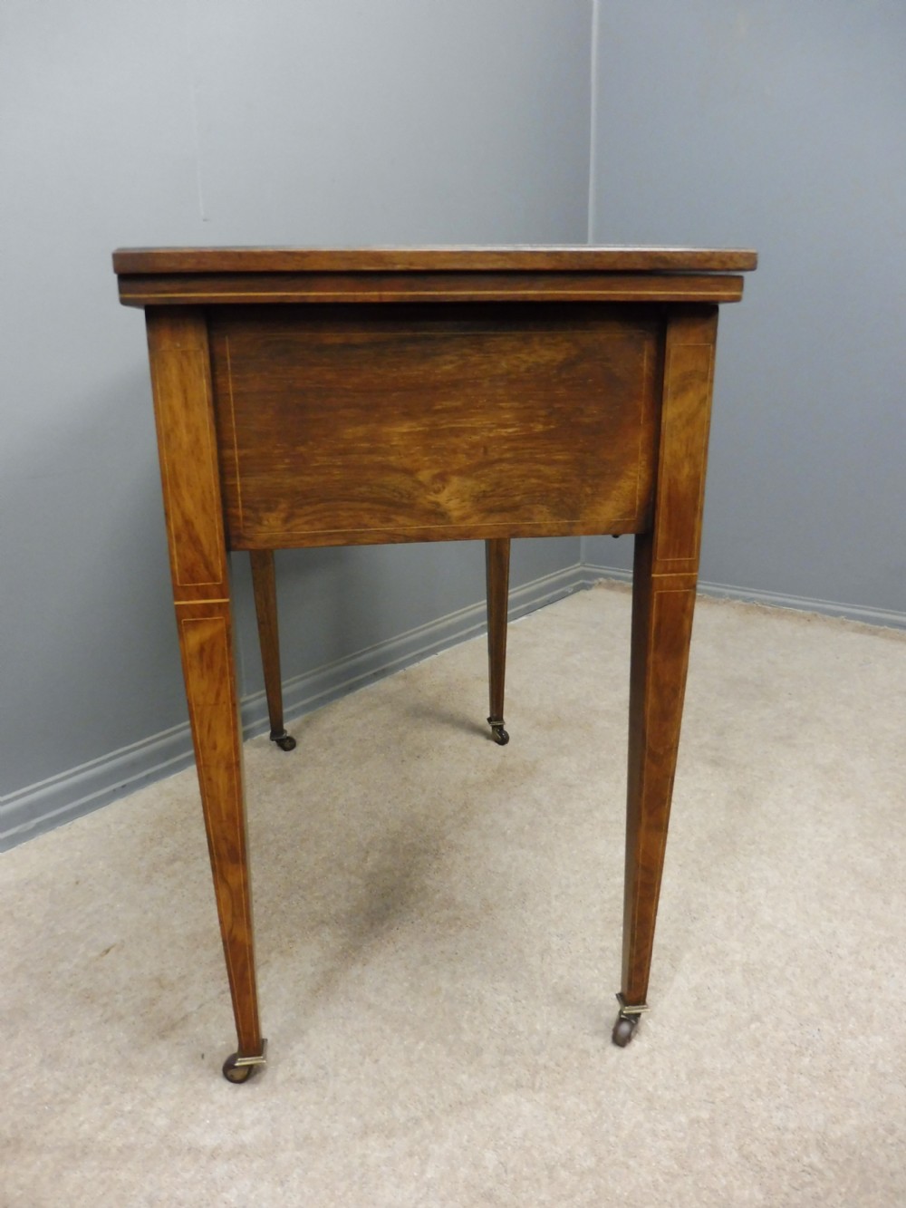 19TH CENTURY ROSEWOOD DESK View V