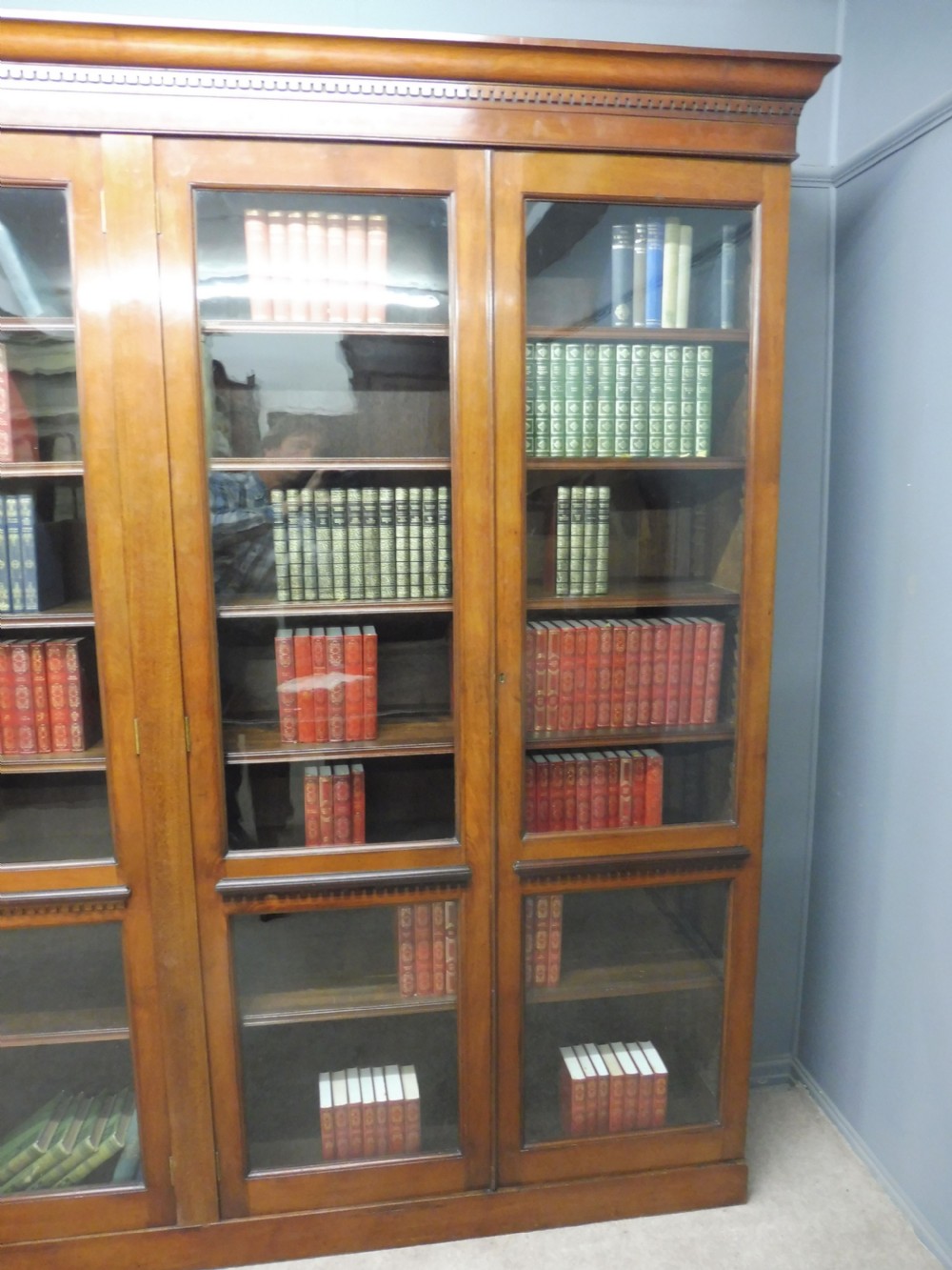 VERY LARGE VICTORIAN MAHOGANY GLAZED BOOKCASE View V