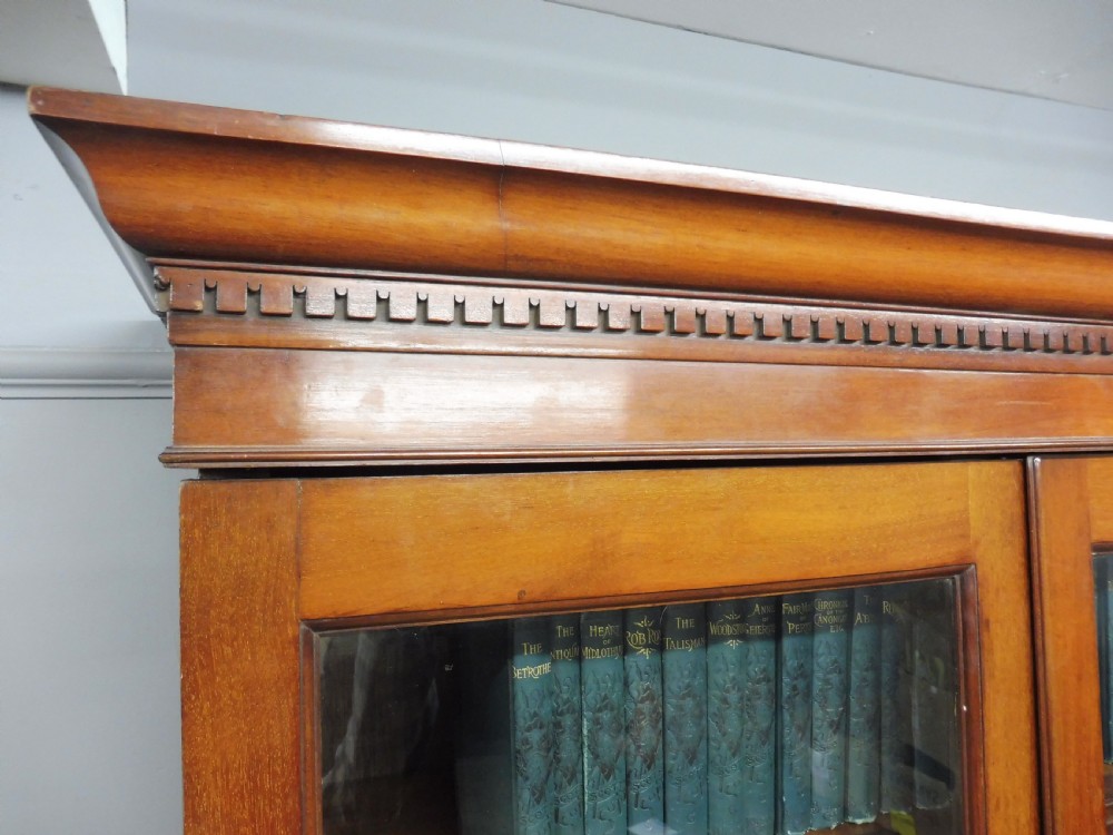 VERY LARGE VICTORIAN MAHOGANY GLAZED BOOKCASE View VI